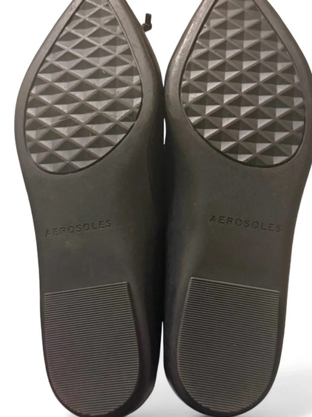 AEROSOLES Black Pointed Toe Bow Ballet Flats Size 6